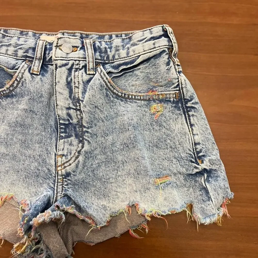 Anthropologie Pilcro Cutoff Denim Shorts – Size 25 - Picture 3 of 8